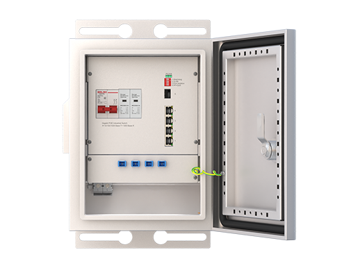 Caixa ao ar livre IP55, com interruptor industrial não gerenciado 1x1000 Base-X, 4x100/1000 Base-T PoE